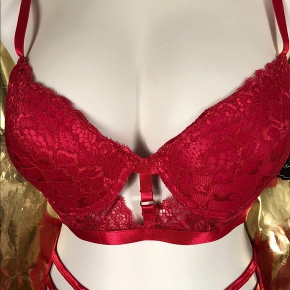 Very Sexy Bra & Panty Set - Picture 3 of 6